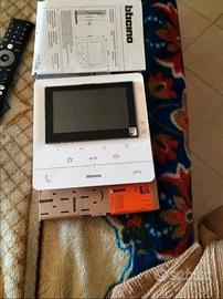 Monitor interno Bticino 344682 videocitofono wifi