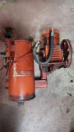 Compressore per trattore con attacco a cinghia