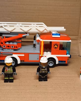 Lego 60107 camion pompieri