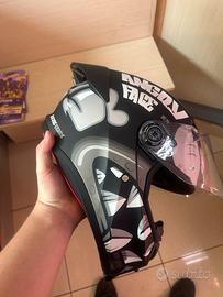 Casco da moto praticamente nuovo