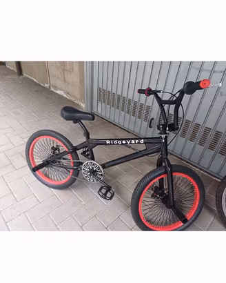Bicicletta BMX nuova