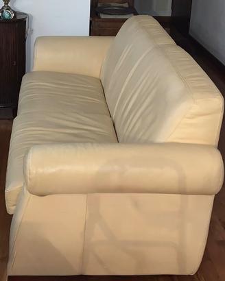 Divano letto in pelle
