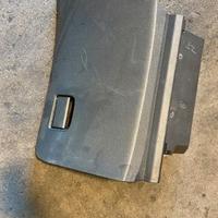 Cassetto portaoggetti nissan qashqai anno 2014