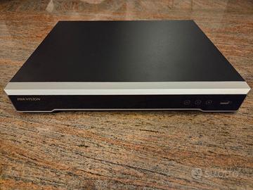 Hikvision DS‑7616NI‑K2/16P NVR 16 canali PoE