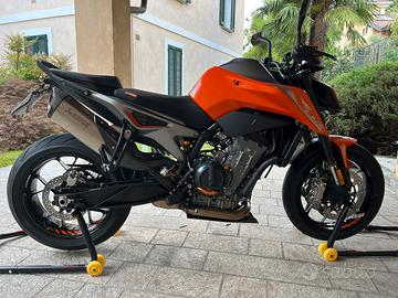 Cerchi neri KTM Duke 790 / 890