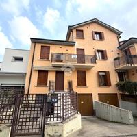 PORZIONE DI BIFAMILIARE A PADOVA