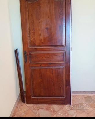 porta in legno massello 