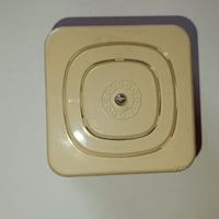 Vecchia borchia telefonica