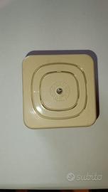 Vecchia borchia telefonica