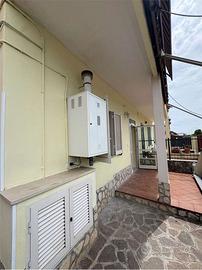 Luminoso Appartamento con Ingresso Indipendente