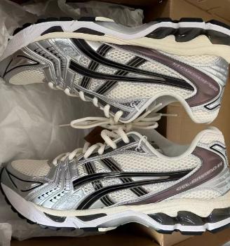 Scarpe da corsa Asics Gel-Kayano 14, taglia 37