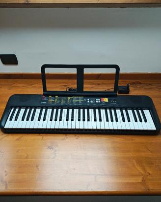 Tastiera portatile Yamaha psr f52