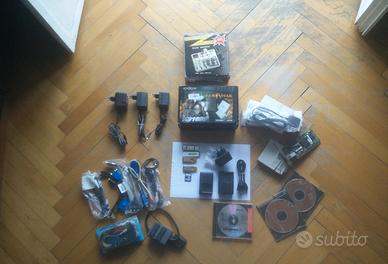 Vario materiale hardware,cavi,alimentatori,schede