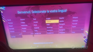 TV Telefunken smart tv 43" bloccata su logo Vestel