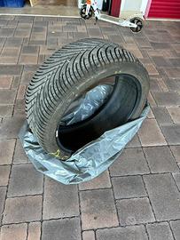 235/40/r19 N. 2 Gomme da Neve Marzo 2026