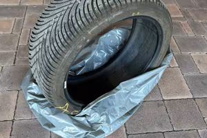 235/40/r19 N. 2 Gomme da Neve Marzo 2026