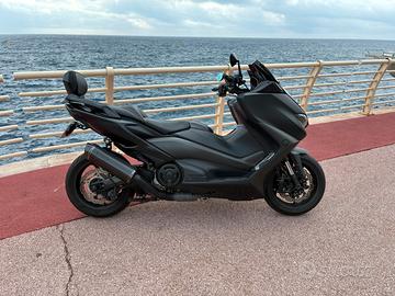 Tmax 560 yamaha 15000 di fatture