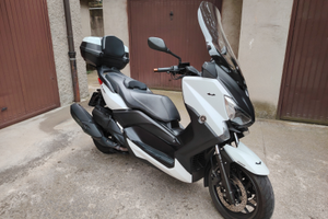 Yamaha X-Max 400 ABS