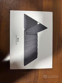 Smart keyboard iPad