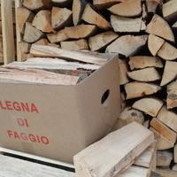 legna da ardere in scatola  del Trentino.