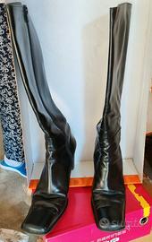 stivali donna pelle n. 40 punta squadrata
