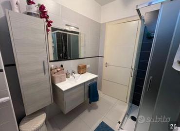 Mobile bagno sospeso+ specchio 