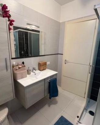 Mobile bagno sospeso+ specchio 