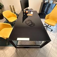 Set di 2 poltroncine in ecopelle + sedia con ruote