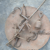 Due bilance a stadera vintage