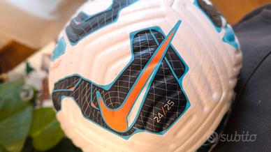 Pallone Nike Flight taglia 5