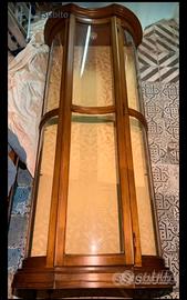 Vetrina vetrina legno mensole luce