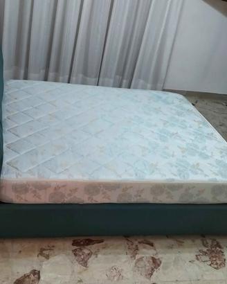 Letto Matrimoniale con  Doghe in Legno + Materasso