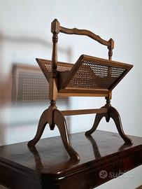 portariviste anni 60', in legno e paglia Vienna 