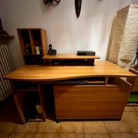 Scrivania, mobile studio