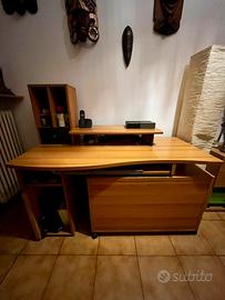 Scrivania, mobile studio