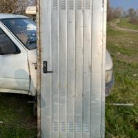 Porta in alluminio da cantina