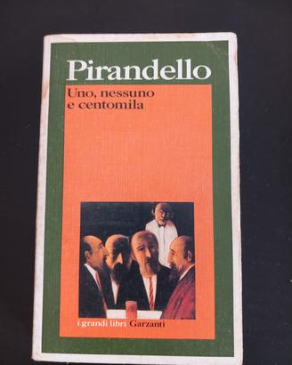 libro Pirandello - Uno nessuno è centomila