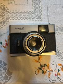 Macchina fotografica vintage Ferrania 3M