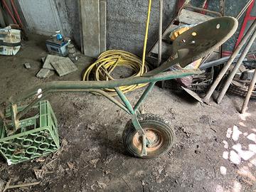 Carrello per motocoltivatore