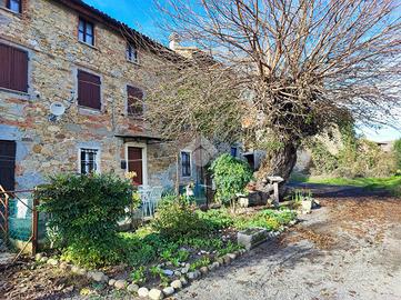 CASA SEMINDIPENDENTE A AVOLASCA