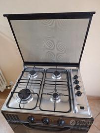 Piano cottura a gas e forno a gas