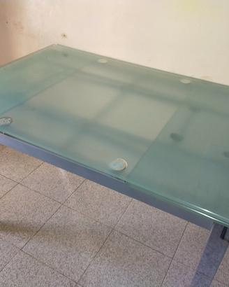 Tavolo in vetro allungabile 