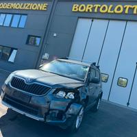 SKODA YETI per ricambi usati DFS