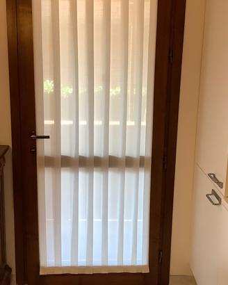 Infissi in legno diverse misure finestre porte