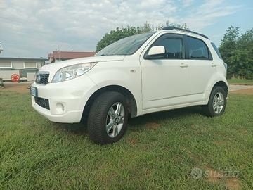 Daihatrzu Teriors 4x4 2013 neopatentato