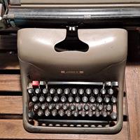 Macchina da scrivere Olivetti Lexicon 80