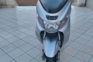 Suzuki Burgman 400 