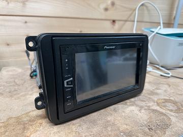 Autoradio 2din Pioneer MVH-AV290BT cornice VW