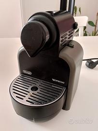 Nespresso DeLonghi macchina del caffè 