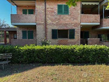 Appartamento 113 mq. con garage,cantina terreno